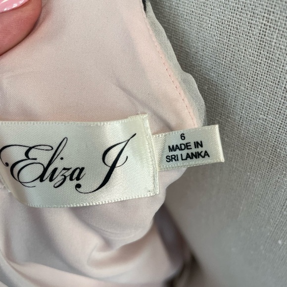 Eliza J size 6 pink halter floor length maxi dress - Picture 2 of 4